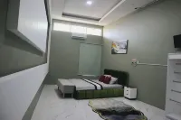 Rumah 500 m² dengan 2 kamar tidur dan 4 kamar mandi pribadi di Cipanas Hotel di Kecamatan Banyuresmi