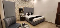 Red Fort Hotel Gulberg