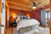 NEW listing! 3 bedrooms,game room,gorgeous mountain view-close to everything!