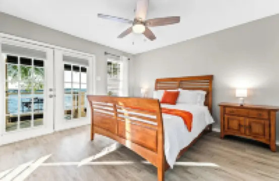 Horizon Luxe - Lake Front - 3BR+3RR - 8 Beds 槍管城酒店