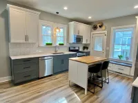 Walk to Beach, downtown St Joseph with shops/restaurants. New kitchen, firepit Hotels in Saint Joseph