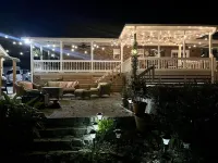 Serendipity Farm has country charm, Just North of Nash, Sleeps 10 w/pool.