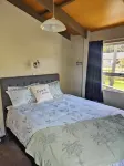 GreatHoliday Home Literally walk in with food and walk out . Everything supplied Hotels in Foxton Beach