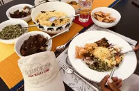 Mountain Top Glamping Tree House with a Star Bed