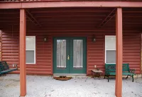 Morehead Cabin on the lake