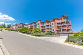 Stunning Lake View Condo