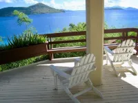 Paradise At A Great Price, Amazing Renovated Waterfront Escape: Private Balcony!