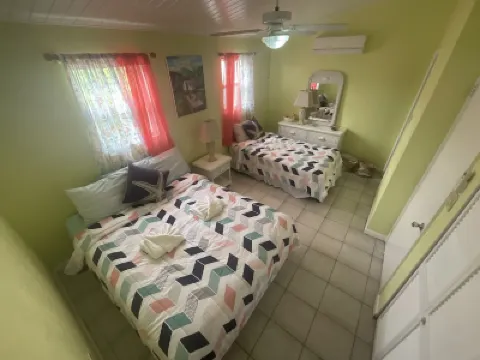 Make your Island dreams a reality โรงแรมใน