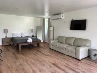Nice Guest House with River Views Hotels in Boundary County
