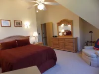 Sisters Treehouse