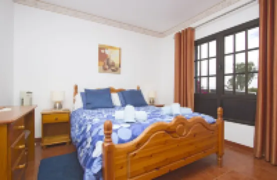 Villa Ani Lee Heated Pool, Wi-Fi, Hot Tub,Pool Table. Uk TV,Golf Course nearby