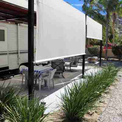 RV on private lot with pool 10 min walk to the beach Hotel Exterior