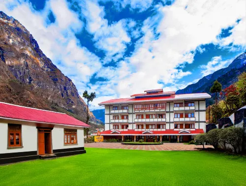 Yashshree Lachung Hotels in Lachung