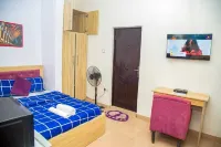 AJI (1.0) | 1 Bed Studio Space (Ijegun, Lagos) Hotel in zona Lagos State University
