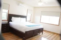 OBLSA # 441  2Bed/2Bath Hotels in Utila
