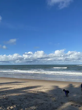 Large house, gated community in Guarajuba, with pool, barbecue !!! Отели рядом с достопримечательностью «Jenipabu»