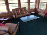 Chetek Country Home 4 bedroom/3 bathroom 4 acre property (Sleeps 15) Hoteles en Condado de Barron