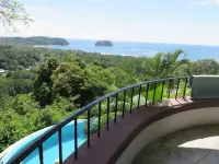 Fabulous Ocean View, Walking Distance to the Beach