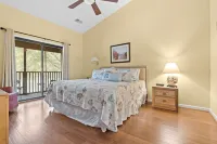 Pet-Friendly 3 bedroom/3 bath townhouse at Sunset Beach, NC
