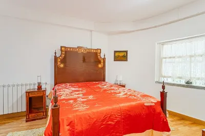 Quinta Senhora da Vida - a house in the middle of the forest, overlooking the sea Hotels near Cape Roca