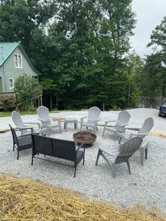 Beautiful Home with views, dock, lots of parking- near ATV trails