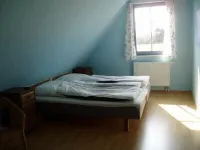 Beautiful thatched roof house with south-facing terrace, 2 shower rooms and 2 parking spaces Hotel a Prerow