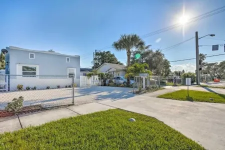 One bedroom vacation unit!