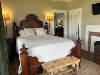 Rustic retreat Hotels in Panola County