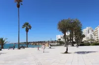 Apartment with fantastic sea view only 20m from the beach