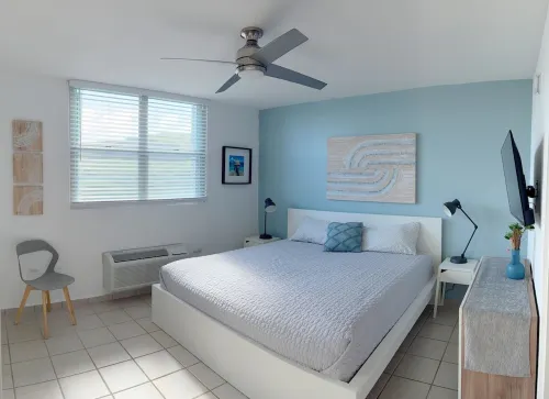 Cozy/bright family sized condo w/ private rooftop, pool and 5 min from beach! Hotels in Machos