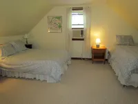 Family friendly home, walk to beach, central AC