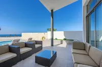 Villa Caterina, Ocean View with Private Heated Pool, Ideal for Golf Lovers Hotels near La Caleta National Park