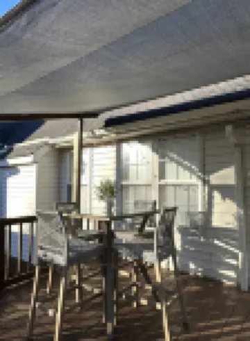 Happiness House, Very Close to the Downtown