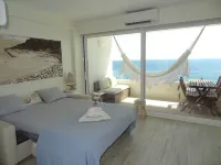 Lingon Silver Apartment, Wifi, AC, Balcony Hotels near Igreja de Sao Tiago - Igreja Matriz de Sesimbra