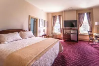 Oneida Community Mansion House Hotels in Oneida
