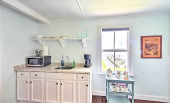 Historic Swansboro Studio w/ Intracoastal View!