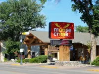 Moose Creek Lodge & Suites Hotels in Park County