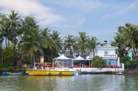 阿普里克斯河畔飯店