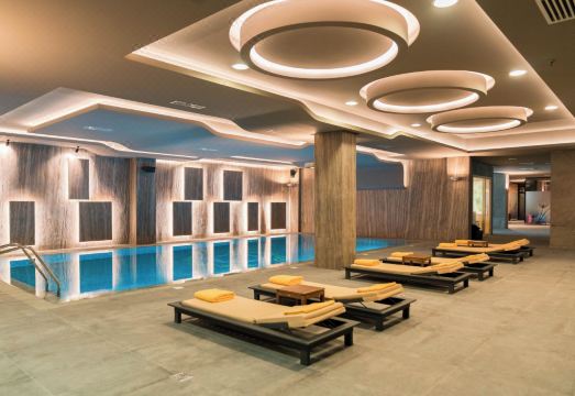 에메랄드 호텔 프리슈티나