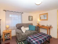 171 Seatown Hotels in Cullen