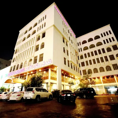 Roshan Al Azhar Hotel Отели рядом с достопримечательностью «Торговый центр N2»