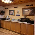 Chicaugon Lake Inn