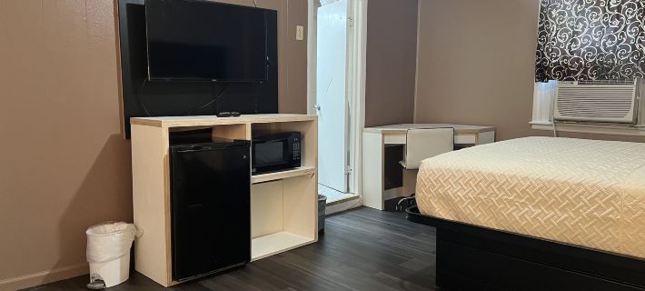 Laci's Country Inn Hotels in Johnson County