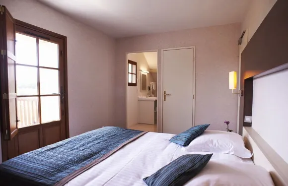 布朗肖農場之家酒店