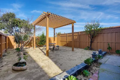 Walk to Crab Cove Beach: Alameda Home w/ Game Room Hotels near Prometric Test Center