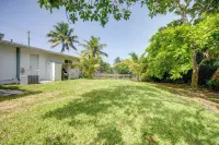 < 3 Mi to Hard Rock Stadium: Miami Home w/ Sunroom - Country Houses