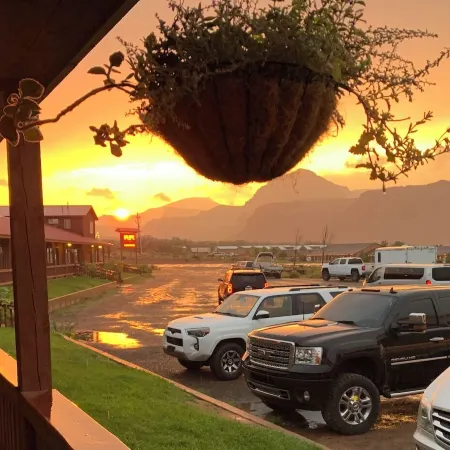 The Rim Rock Inn