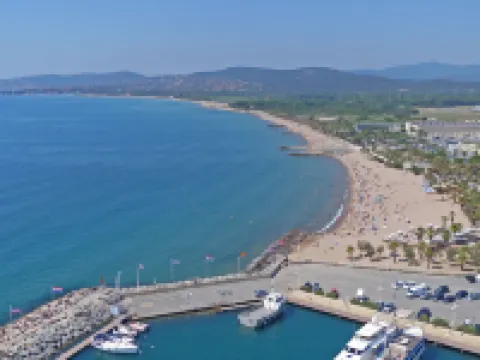 Atoll Hotel Restaurant Hotels in Frejus