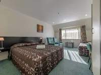 Legends Motel Hotels in Palmerston North