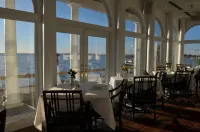 Lighthouse Club Hotel